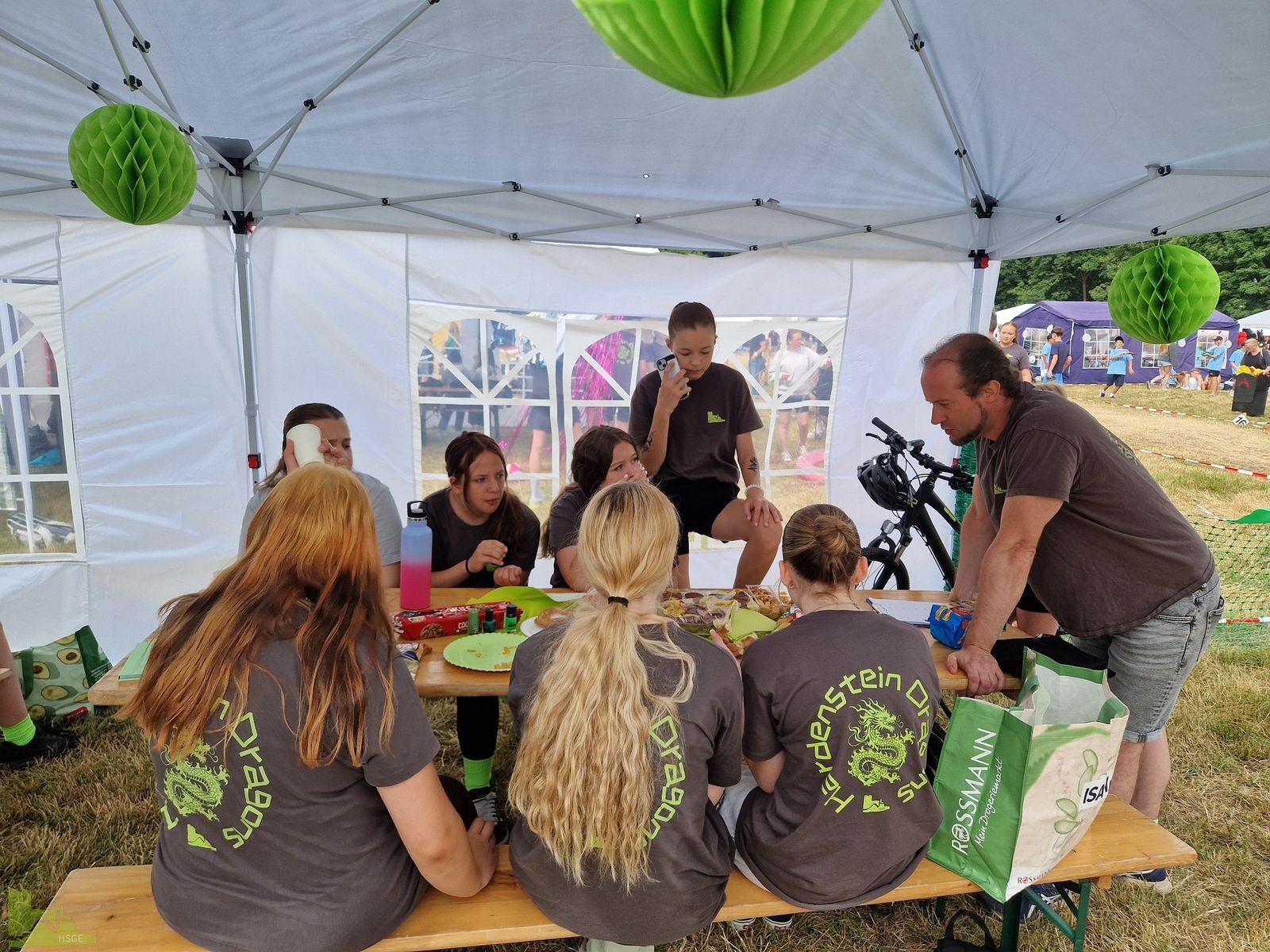 Schüler-Cup „School Dragon Battle“: Hardenstein-Gesamtschule zeigt Teamgeist auf dem Wasser